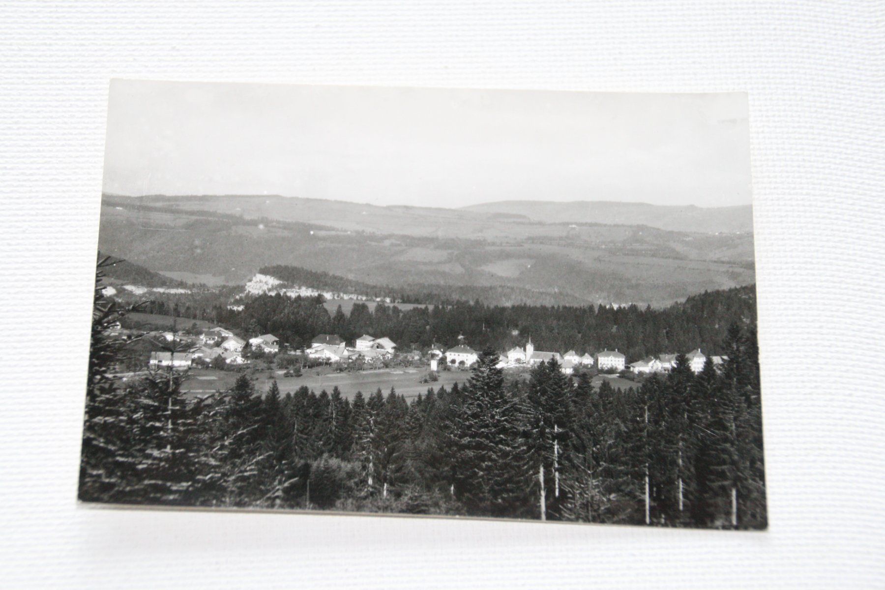 Cartoline postali: VUE LES POMMERATS – Usato da Develier venduto da Syncope