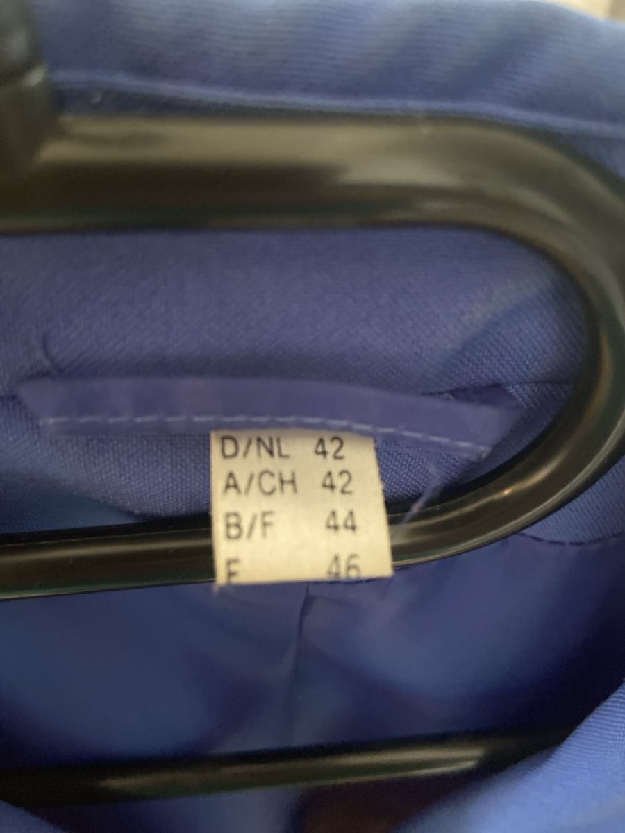 Jacken: Blauer Blazer, Grösse 42, Kurzarm, Top Zustand! – Gebraucht aus Sisseln AG von XBL-Rotstein 2