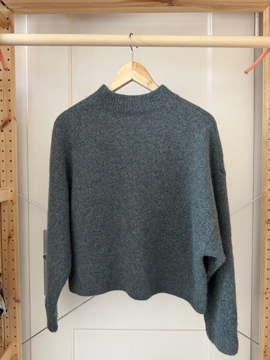 Pulls & Sweat-shirts: Pullover mit Brusttasche - & other stories  – D'occasion à Zürich par Nadgb1303 3
