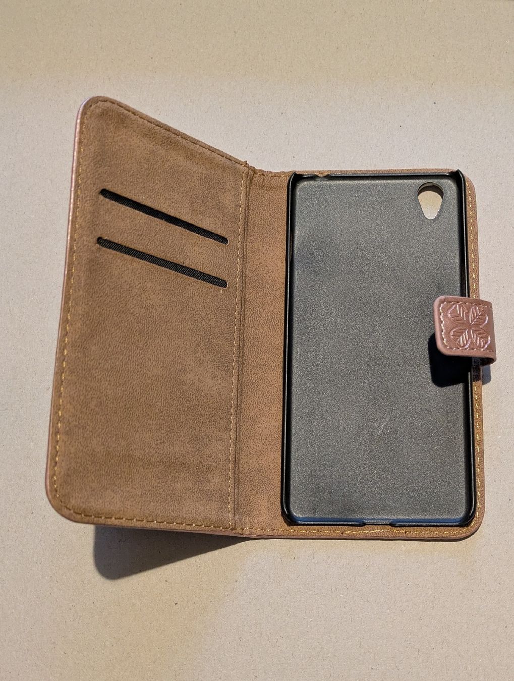 OnePlus Cover & Protezioni schermo: Smartphone case for OnePlus X – Nuovo (secondo la descrizione) da Zürich venduto da GiuliaBattista 2