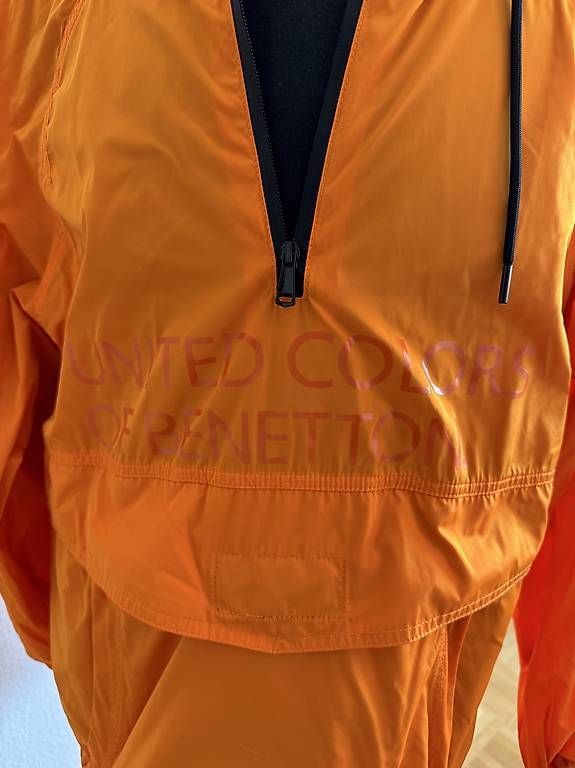 Benetton Cappotti: Benetton Regenjacke Grösse S – Usato da Jona venduto da rob_kpp9 1
