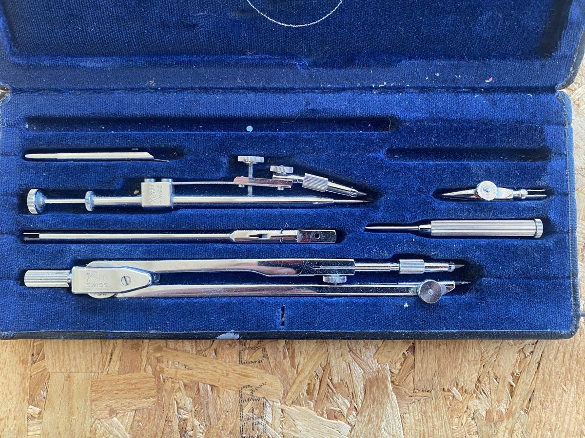 Zirkel: Ensemble de boites de compas – Gebraucht aus Lausanne von Csamadhi 9