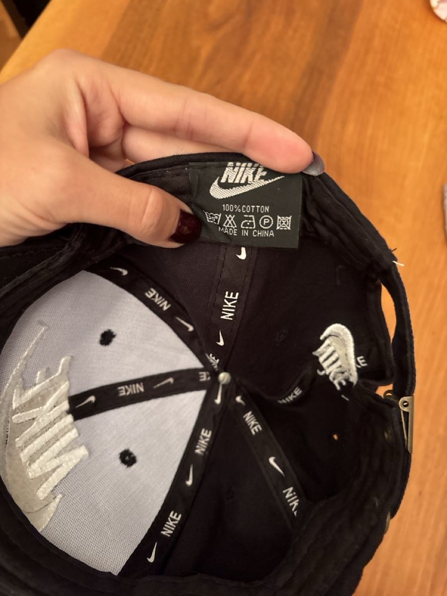Nike Hüte, Mützen & Caps: Schwarze Nike Cap – Gebraucht aus Luzern von kat_dx52 2