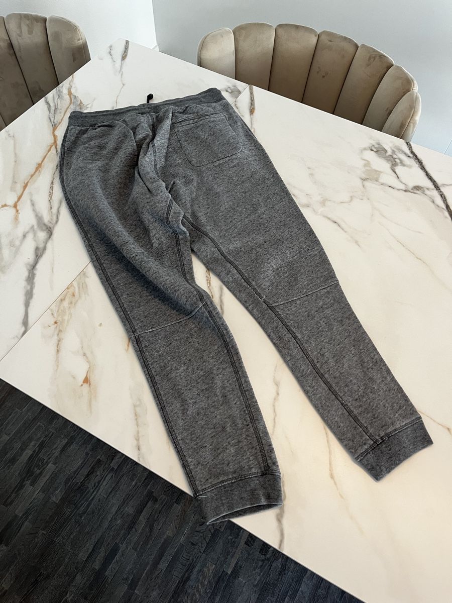 H&M Hosen: H&M Jogginghose / Grösse S – Gebraucht aus Bäch SZ von Olivier_Sales 1