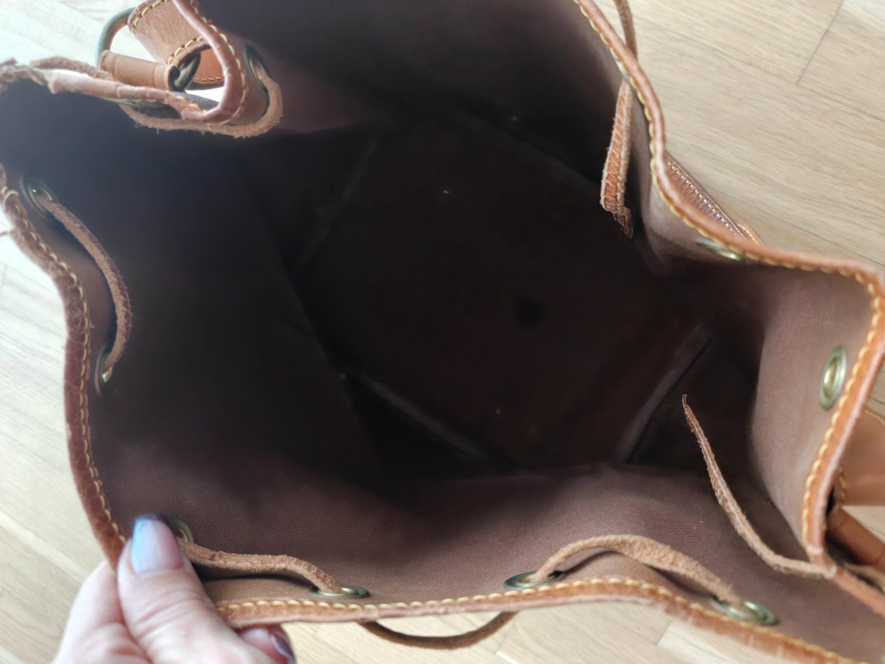 Louis Vuitton Sacs femmes: Original Louis Vuitton Petit Noe Monogram – D'occasion à Luzern par DijMark 1