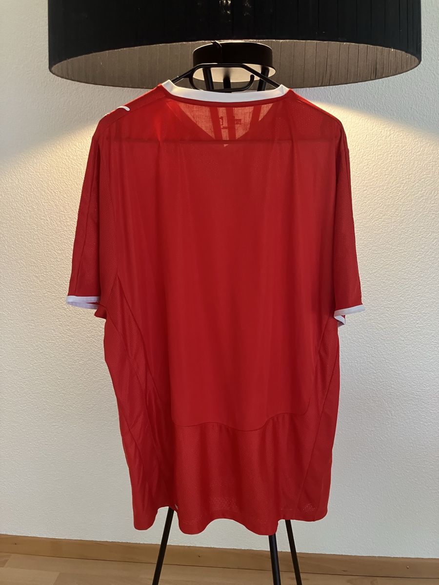 Puma Canottiere & Pantaloni: Schweizer Nationalmannschaft Trikot  – Usato da Wiesendangen venduto da Luan_24 1