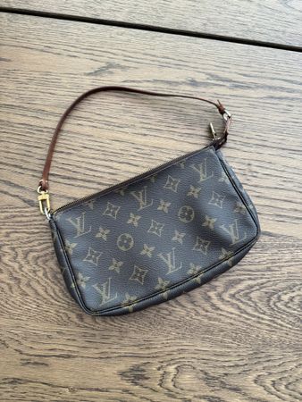 Louis Vuitton Pochette Marron
