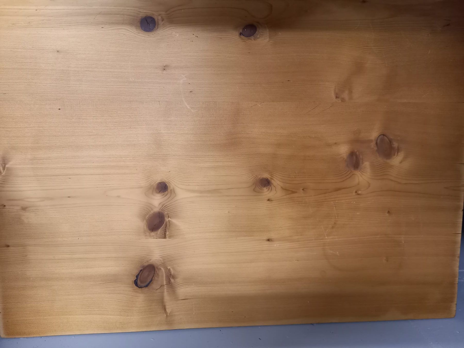 Tables: Holztisch mit Schublade Antik – D'occasion à Kollbrunn par Yvhubi 2