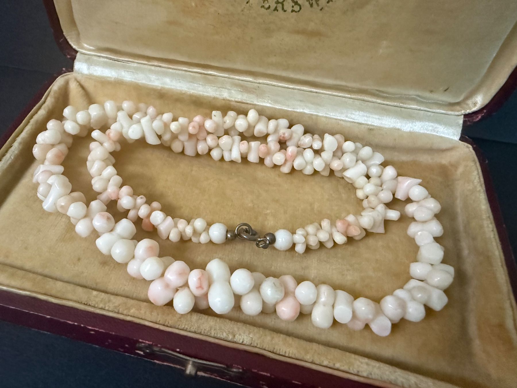 Catenine: Vintage Engelshaut Korallen Kette – Usato da Spiegel b. Bern venduto da Rogger72