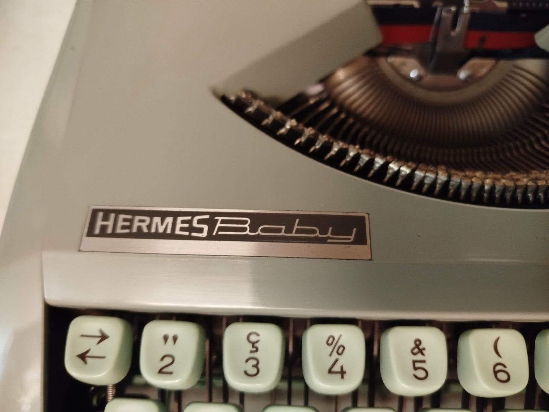 Hermès Macchine da scrivere: Machine à écrire HERMES Baby – Usato da La Chaux-de-Fonds venduto da Emmaus2300CDF 3