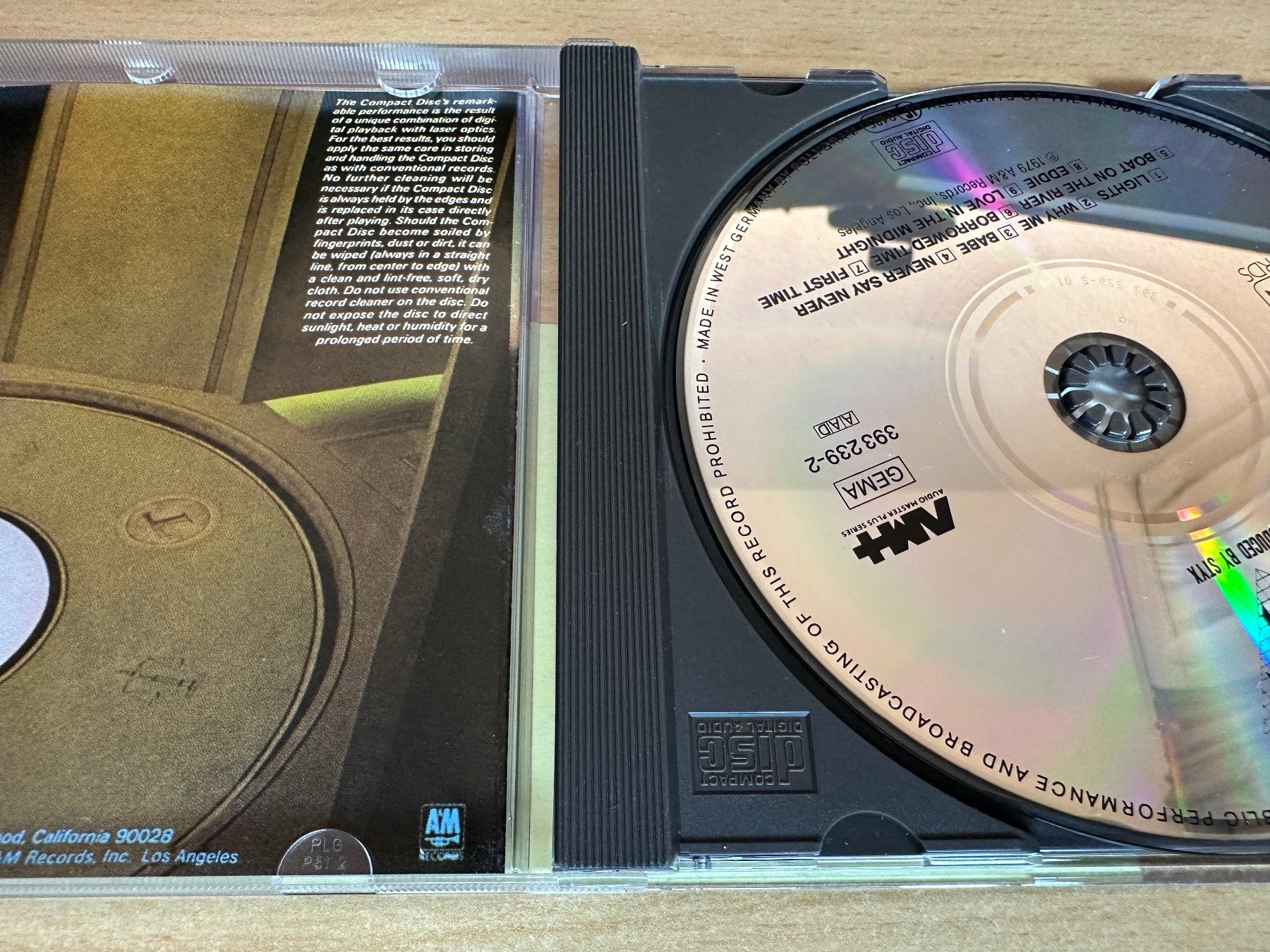 CD: Styx – Cornerstone – Usato da Rikon im Tösstal venduto da Alpenmutz 2