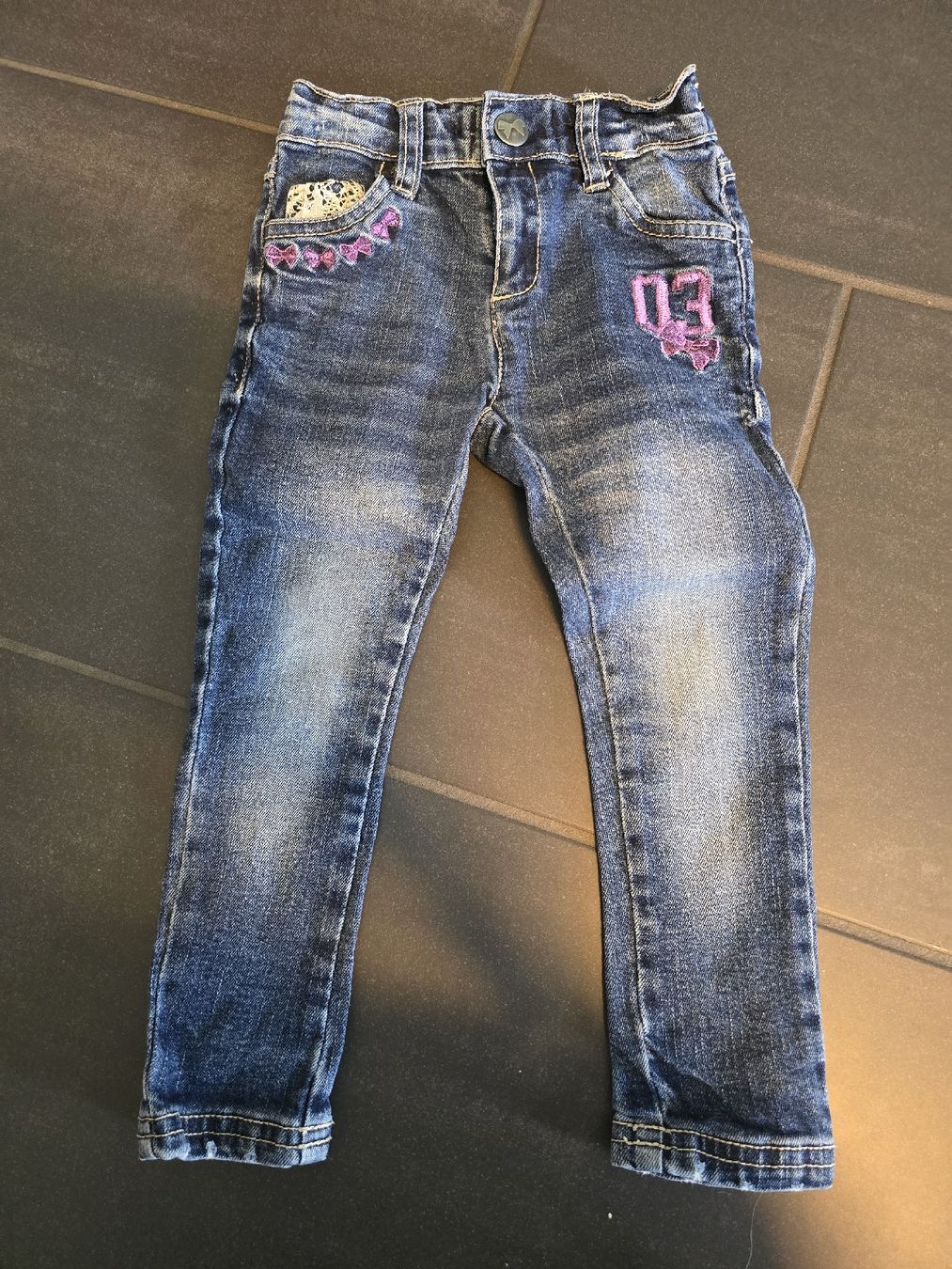 Pantaloni: Mädchen Jeans gr.92 – Usato da Unterentfelden venduto da Panda-87