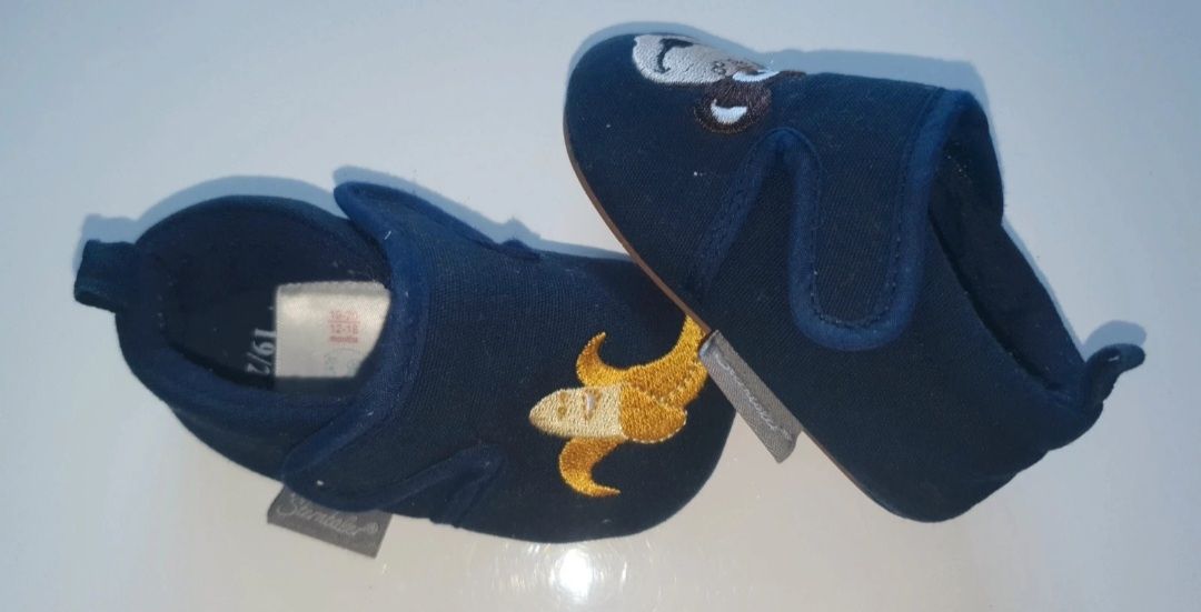 Sterntaler Scarpe per ragazzi: Sterntaler Babyschuhe, Gr. 19/20, Neu, Versand möglich – Nuovo (secondo la descrizione) da Seuzach venduto da mar_8tfs