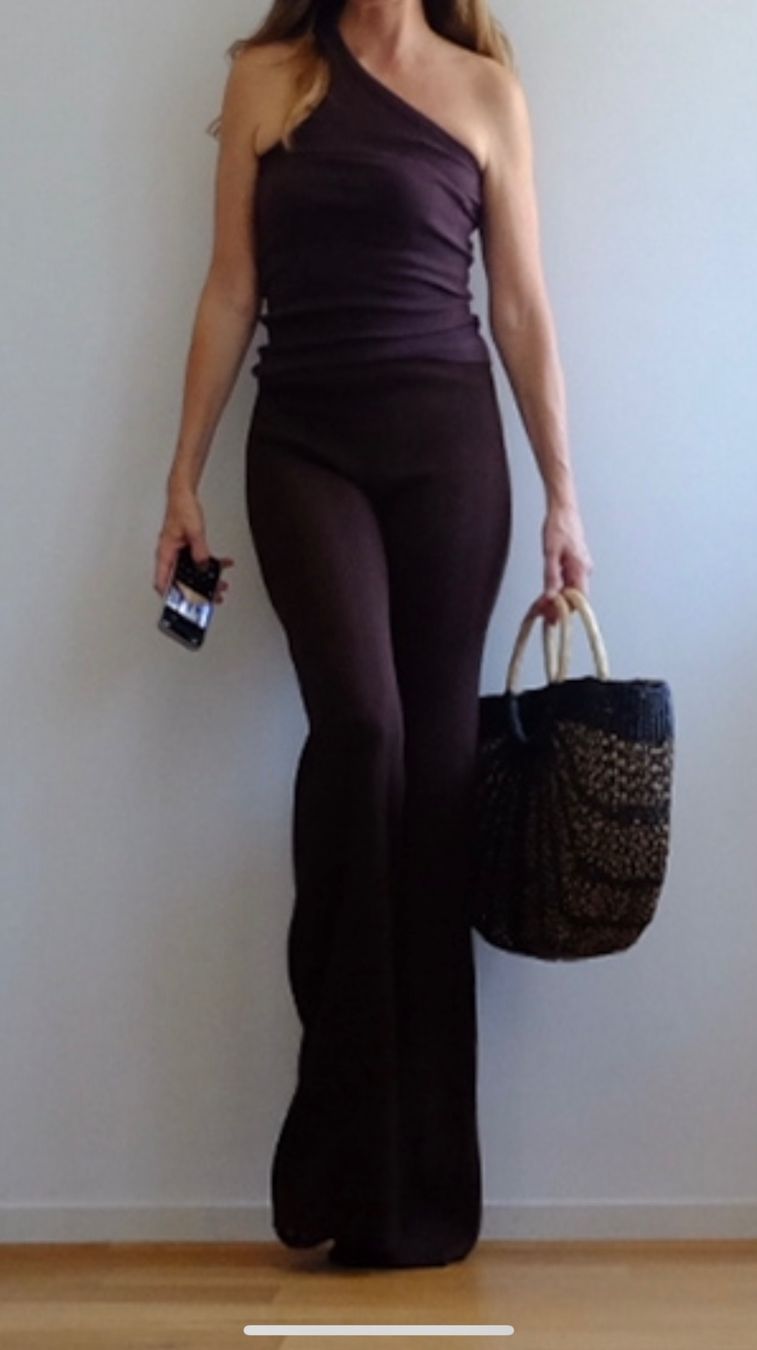 Lamarel Top: LAMAREL one shoulder Tank Top – Usato da Jona venduto da vanessasupermarket20