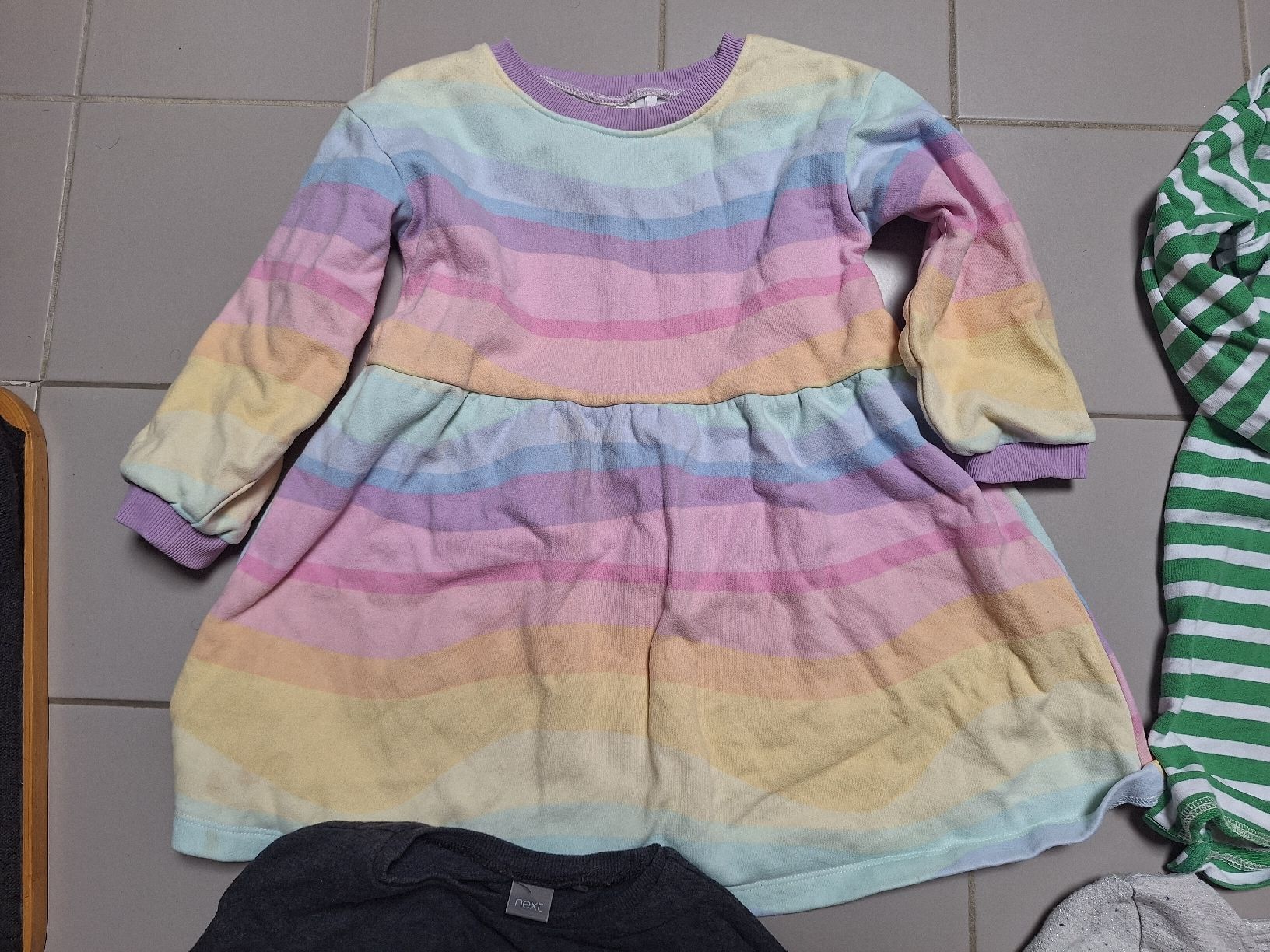 Next Lotti & Set di vestiti: 4 Kleider von Next Grösse 110 – Usato da Sissach venduto da not_c2zq 3