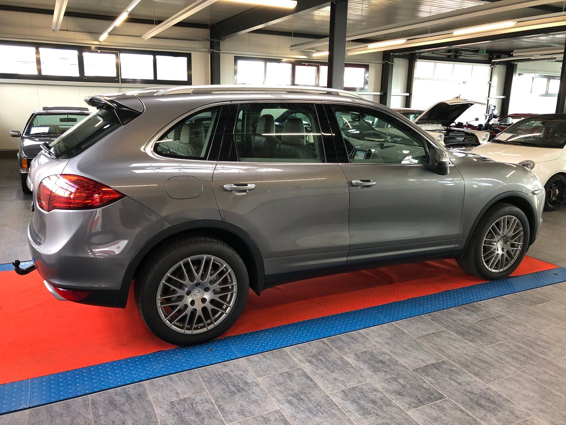 Porsche Automobili: PORSCHE Cayenne S – Usato da Gampelen venduto da Steuer0 6