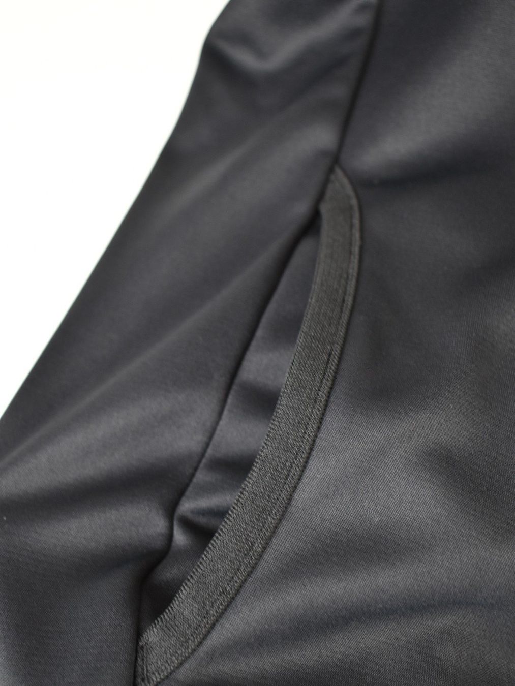 Under Armour Giacche: Under Armour Trainingsjacke Gr.M, neuwertig – Nuovo (secondo la descrizione) da Nürensdorf venduto da 2ND_STORY 5