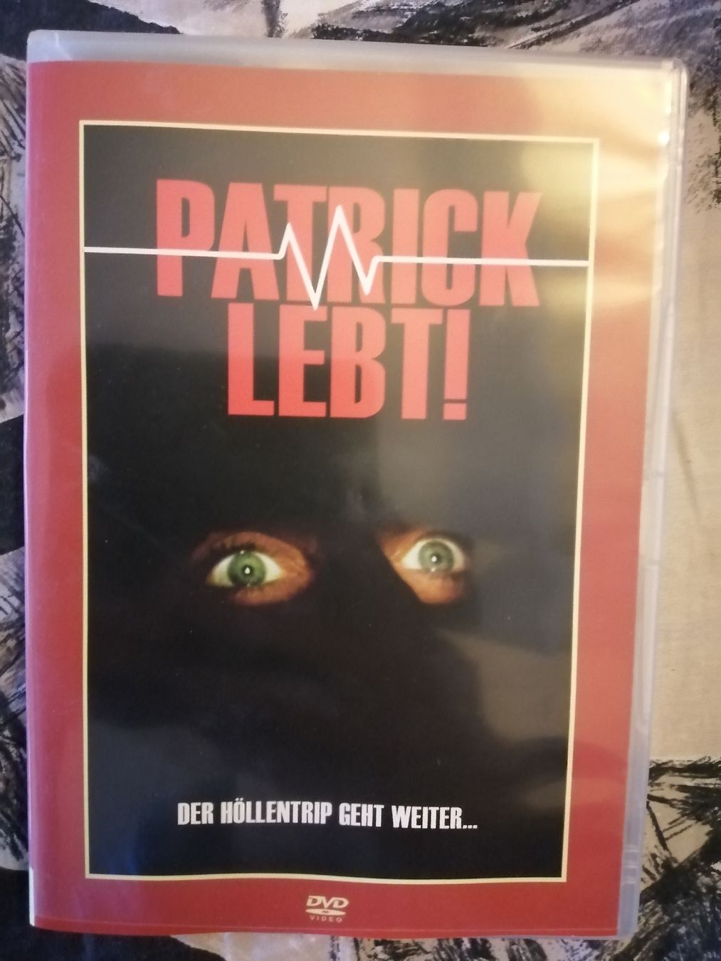 Tutti i DVDs: Patrick Lebt! / Patrick Lives!  - Uncut – Usato da Eschlikon TG venduto da Rare_Ware