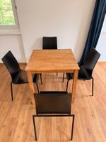 Girsberger 4 Stuhle und ein Tisch/ 4 chairs and a table