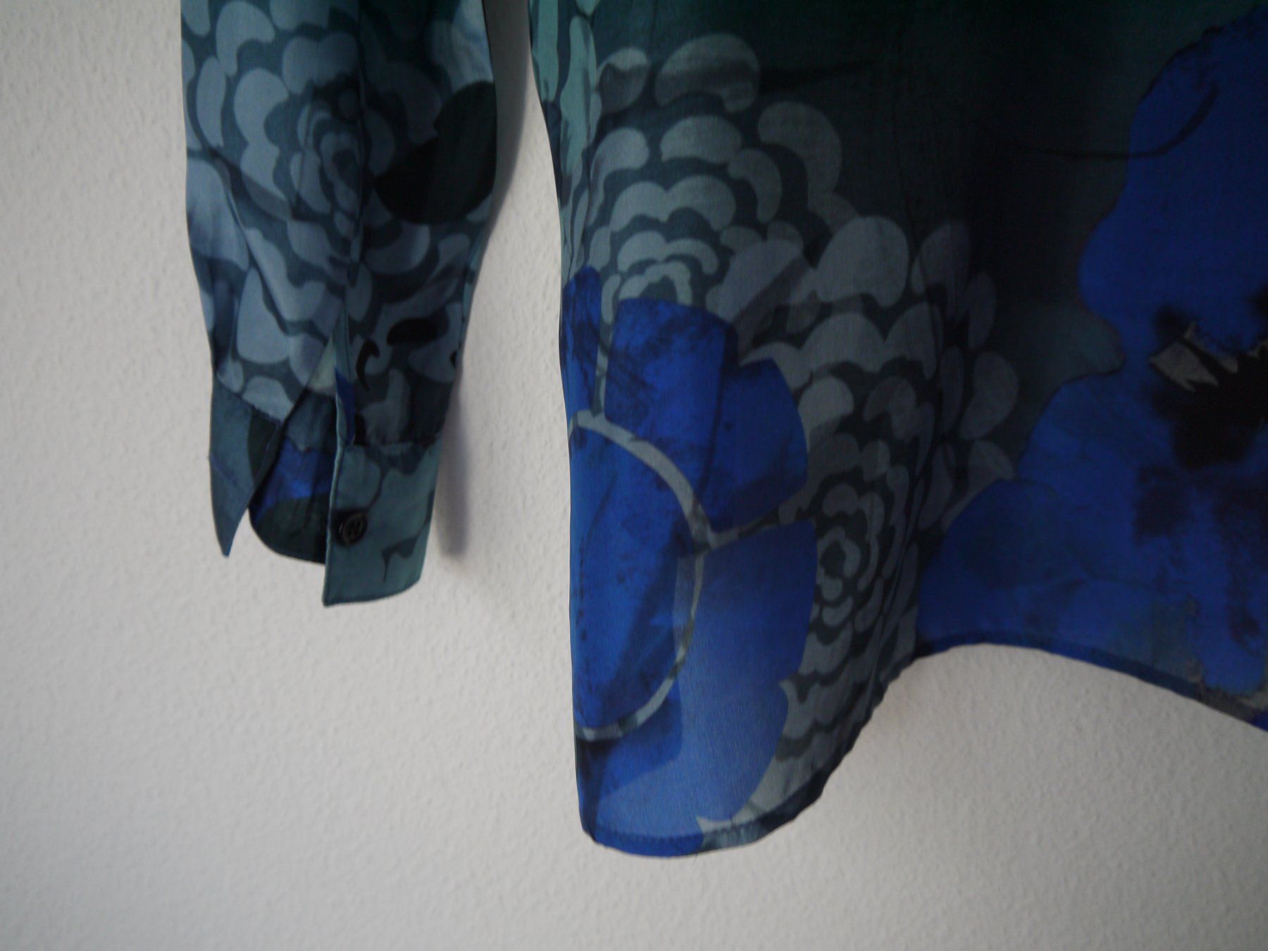High Camicette: HIGH use Bluse aus Seide – Usato da Hagendorn venduto da Blaf 4