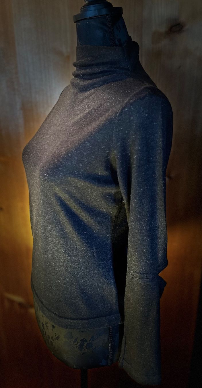 Maglioni & Felpe: Eleganter Pullover mit Cut-Outs der Marke QS – Usato da Arbon venduto da KaSaBo 1