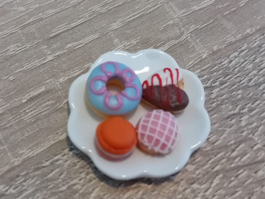 10 Weiße Keramik-Mini-Teller Für Puppenhaus – 1-4 Cm | Handgefertigt In Thailand