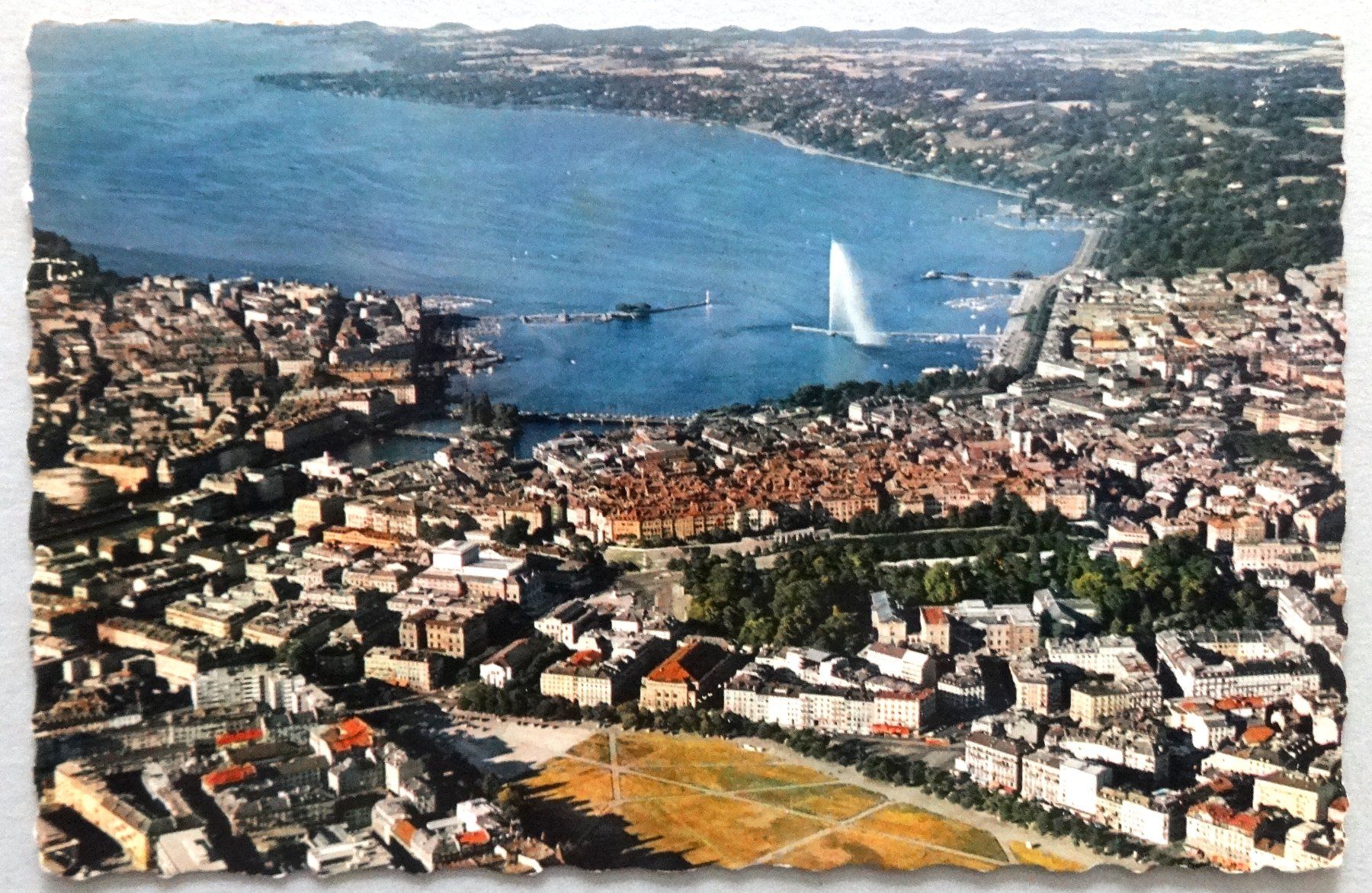 Cartoline postali: Genève - Vue générale aérienne – Usato da Fétigny venduto da Billy2miny