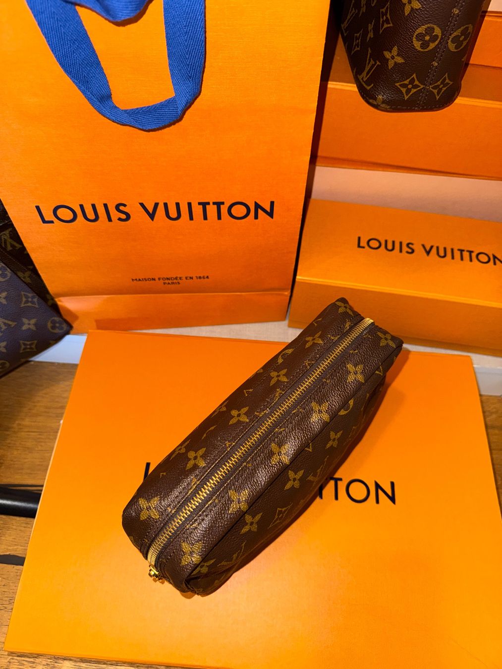 Louis Vuitton Sacs femmes: Louis Vuitton Necessaire PM – D'occasion à Widnau par Pukpan_99 2