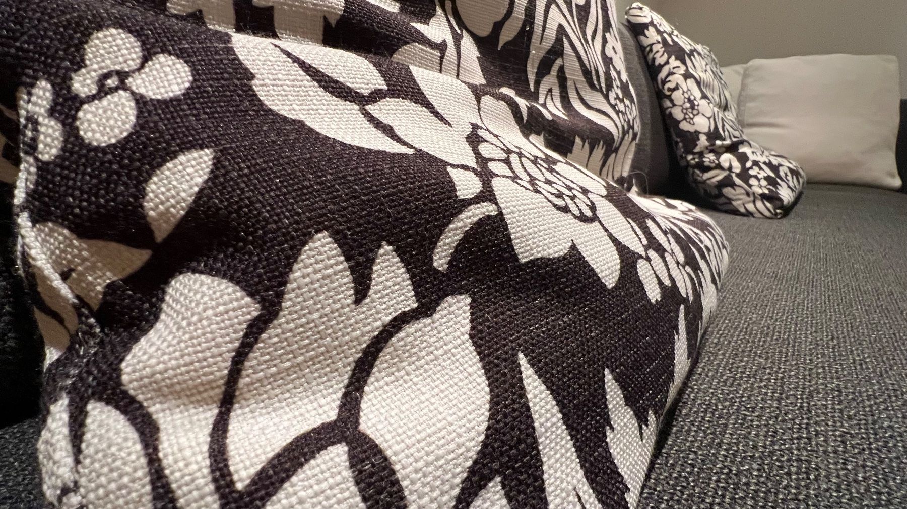 Divani: Big Sofa FLOYD mit Hocker von ALBERTA – Usato da Wangen SZ venduto da mha_j9rz 3
