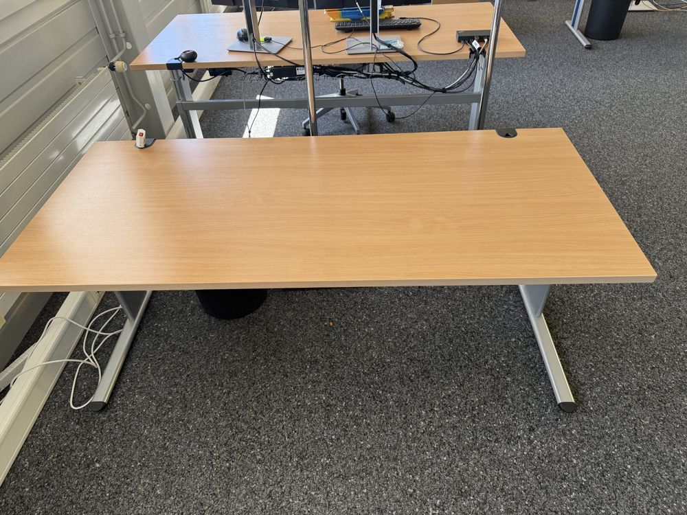Scrivanie: Bürotisch – Usato da Lohn-Ammannsegg venduto da tschemeker