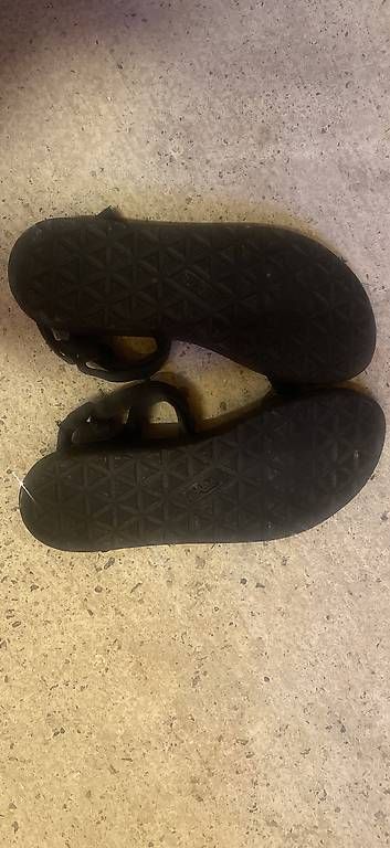 Damenschuhe: Sandales téva lavables – Gebraucht aus Vevey von Raymonde_J 1