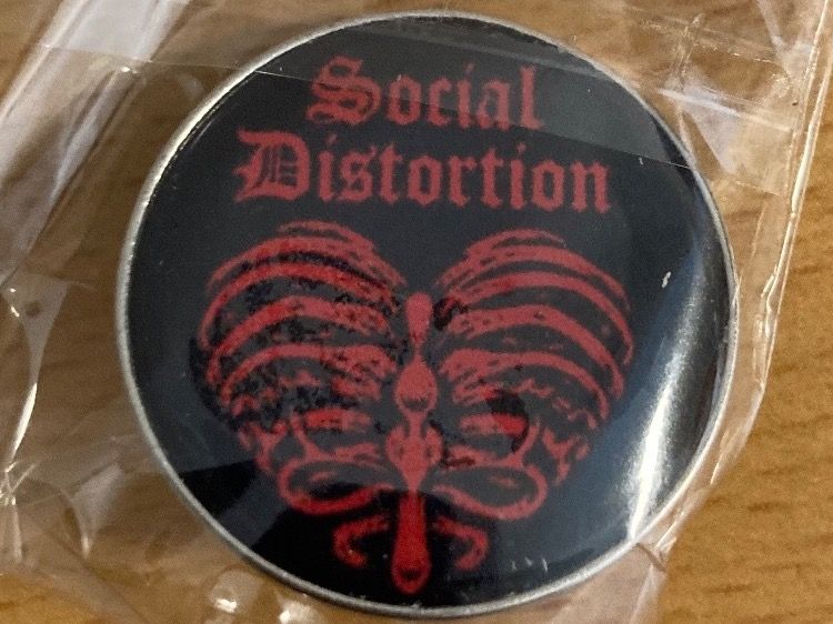 Social Distortion Pin Anstecker Punk Metal Rock Band (Neu (gemäss ...