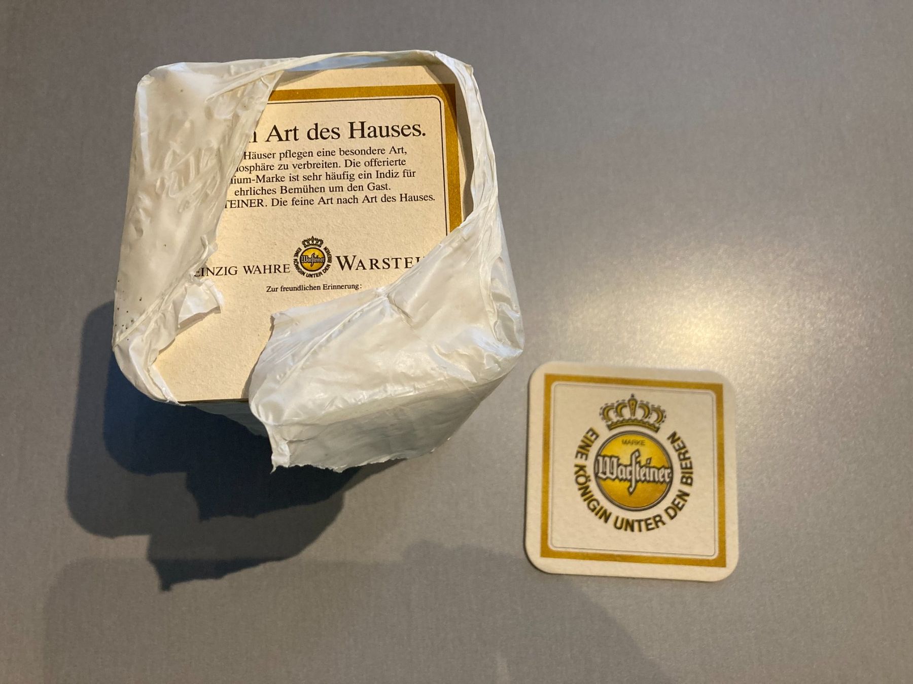 Sottobicchieri: Warsteiner Bierdeckel, neu, originalverpackt, 100 Stück. – Nuovo (secondo la descrizione) da Obfelden venduto da miau68