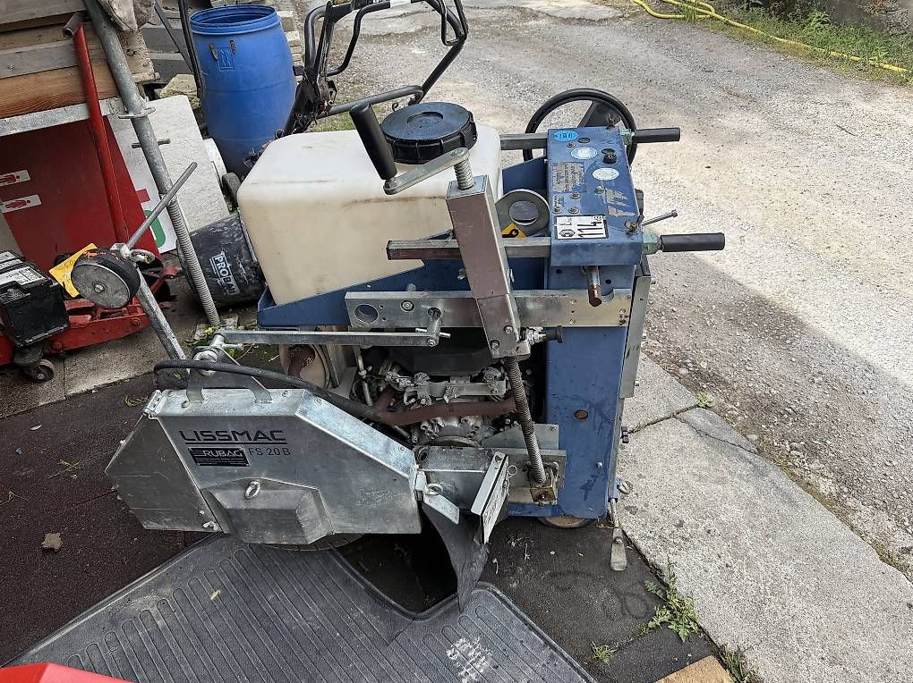 Tutte le macchine: Lissmac Fugenschneider FS 20 – Usato da Horgen venduto da 11sh 3