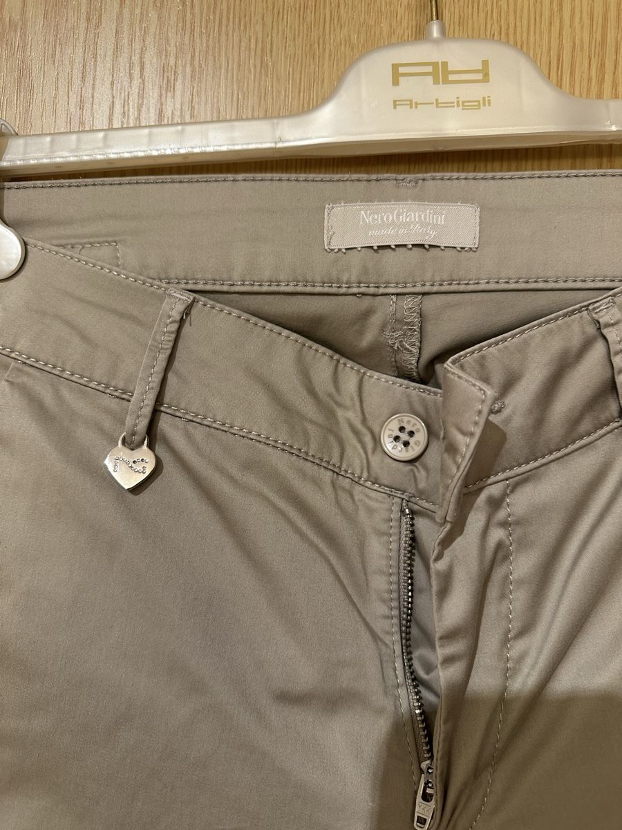 Pantaloni: Hosen Nerogiardini S/M – Usato da Gordola venduto da EleSecondHand-TCG 2