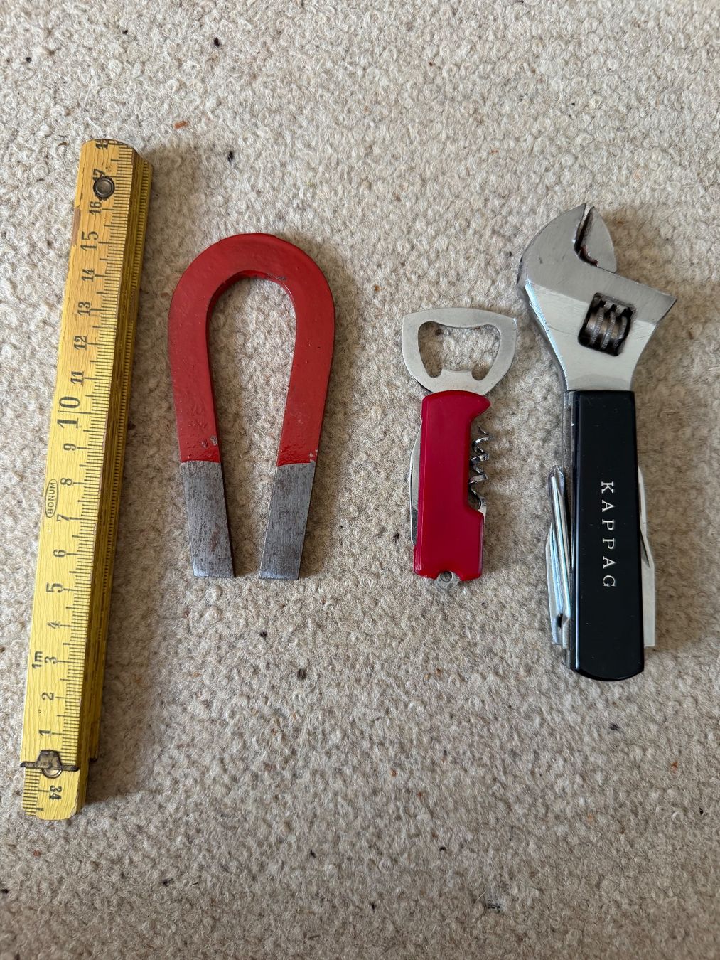 Tous les outils: Werkzeugset mit Multifunktionswerkzeug und Lampe – D'occasion à Jona par Jancy60 4
