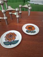 2 Vintage  Porzellan Untersetzer Blumen Dekor Ø 10cm guter Z