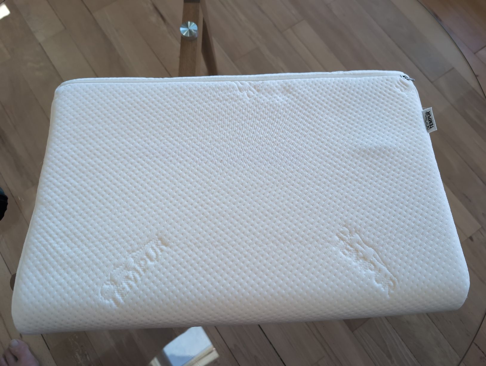 Kissen: like new tempurpedic pillow – Neu (gemäss Beschreibung) aus Basel von onc_g5v7 1