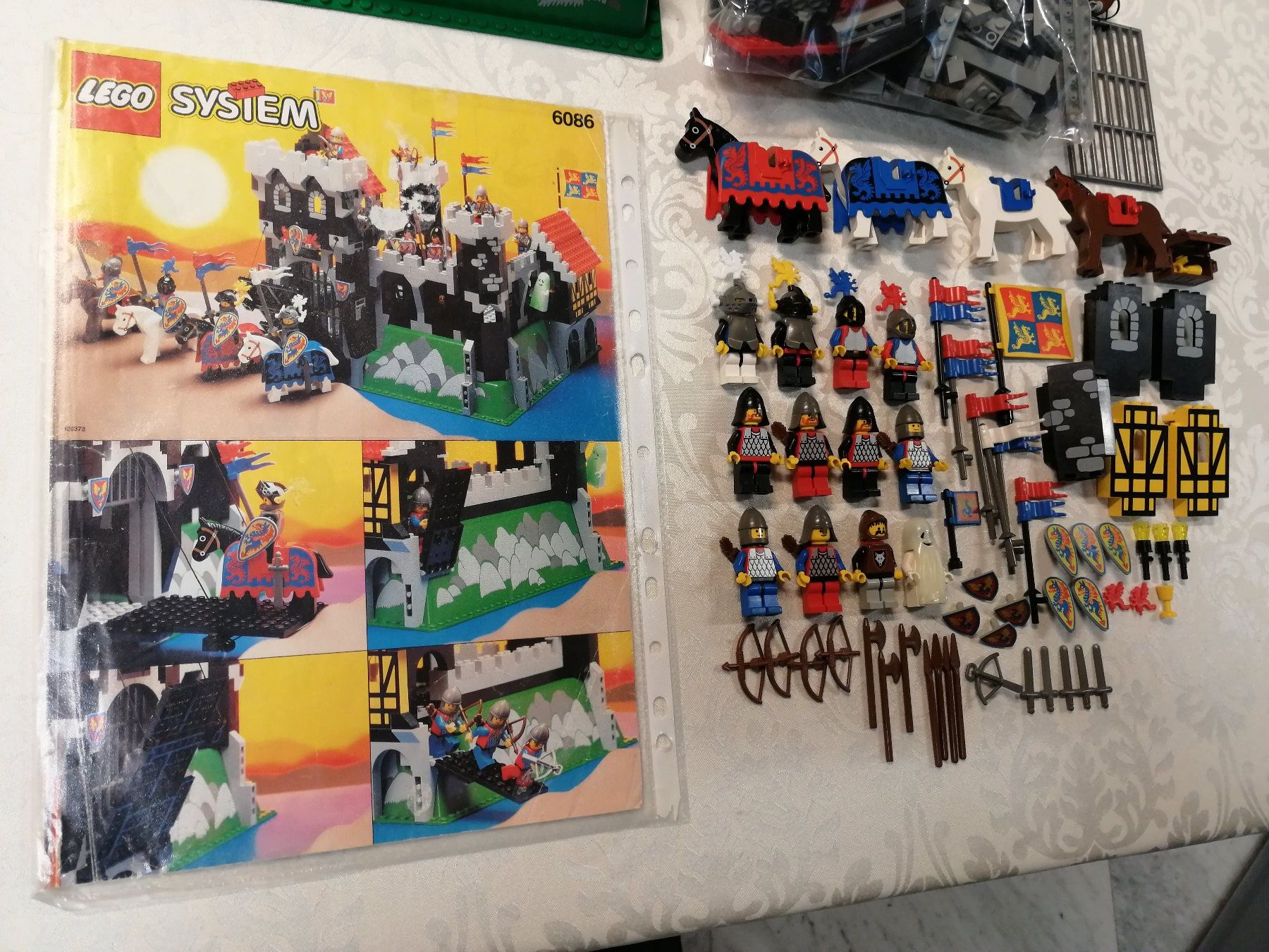 Lego Spielzeuge: Lego 6086 Black Knight's Castle – Gebraucht aus Sils im Domleschg von AMAG_AUDI_ZH 2