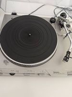 Plattenspieler Technics mit 2 Boxen Technics