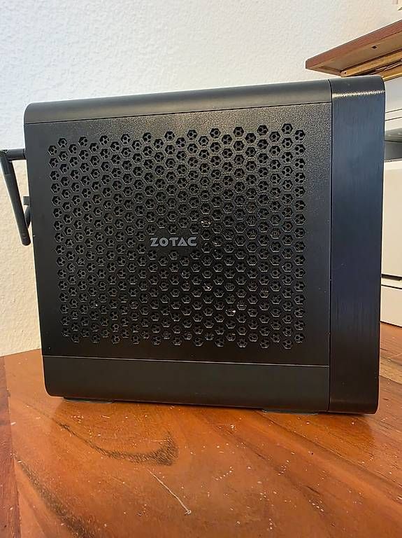 Zotac PC: Mini PC ZOTAC Magnus ONE – Usato da Reinach BL venduto da SVLE 2