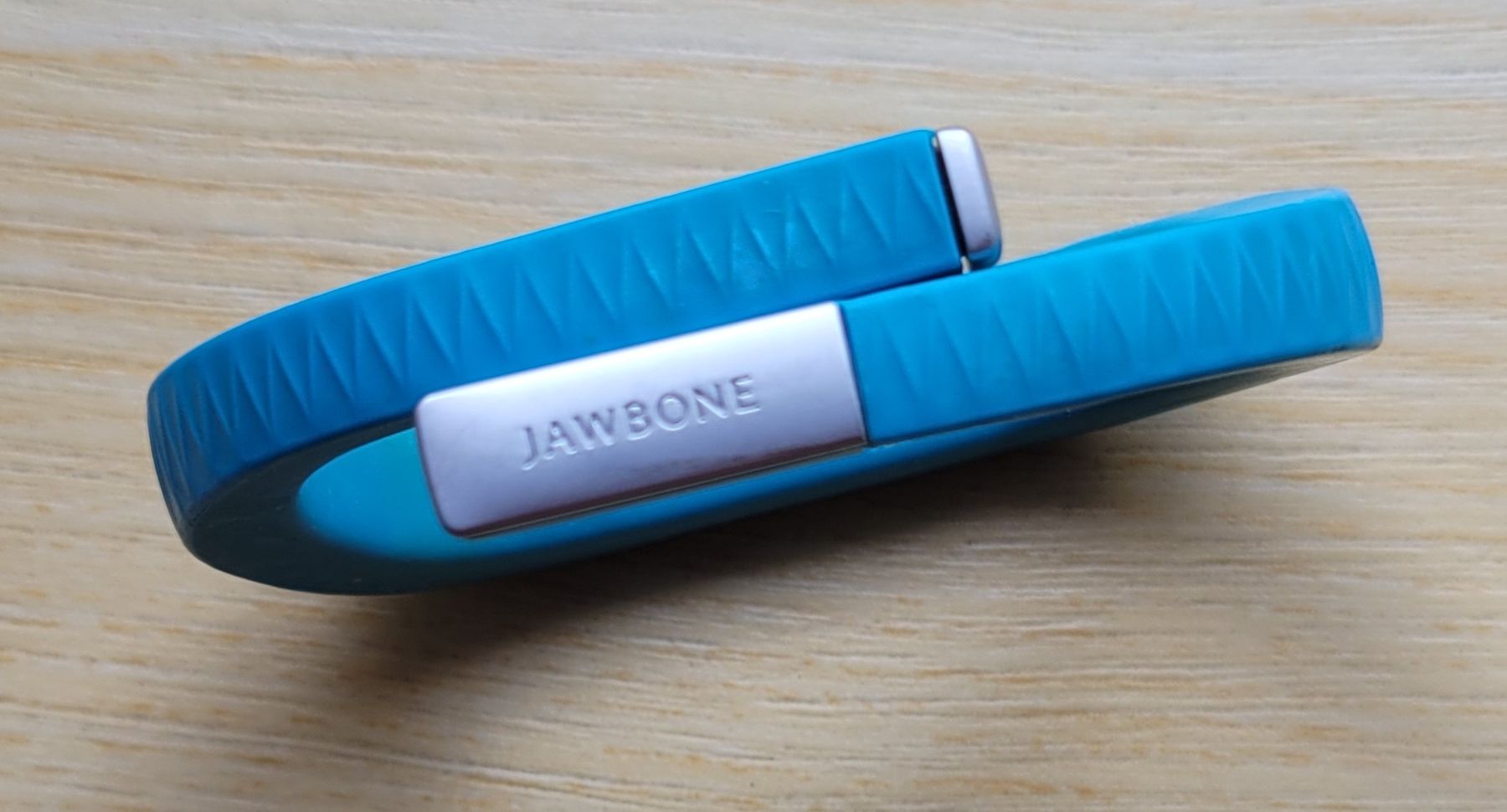 Nastri decorativi: up jawbone – Usato da Les Verrières venduto da cjo_pd78