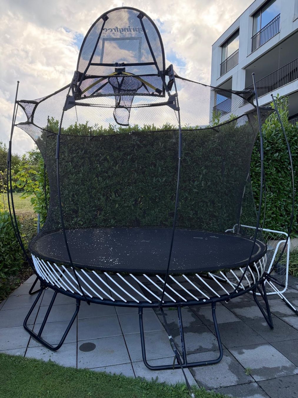 Springfree Trampolines: Springfree R79 Trampoline 3m Diameter &extra new jumping mat – D'occasion à Horgen par Sashki99 6