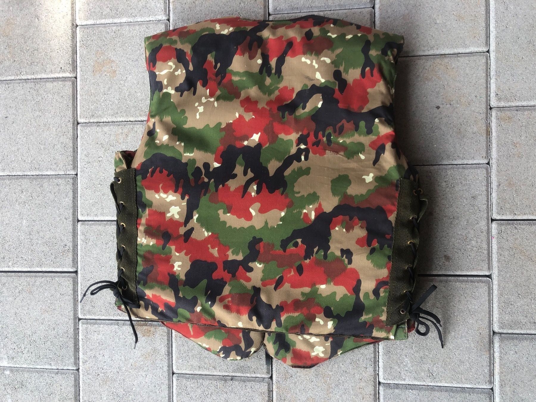 Schweizer Armee Uniformi: Splitterschutzweste Schweizer Armee Original – Usato da Gossau SG venduto da Puch-tech 3