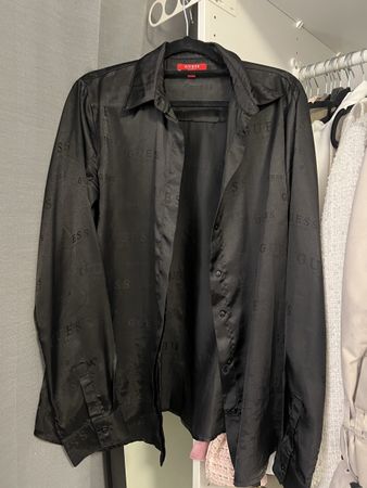 Guess Seidenbluse Gr. L schwarz Allover-Logo elegant