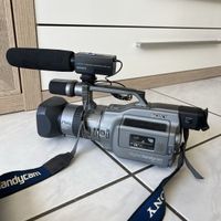 Sony Digital Handycam DCR-VX1000E 3CCD mit Zubehör