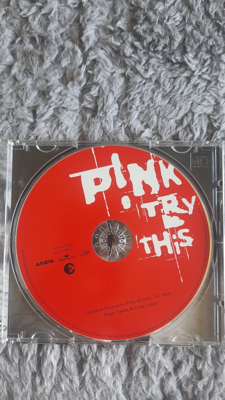 CD: PINK    TRY THIS    CD – Usato da Wetzikon ZH venduto da Ramones01 2