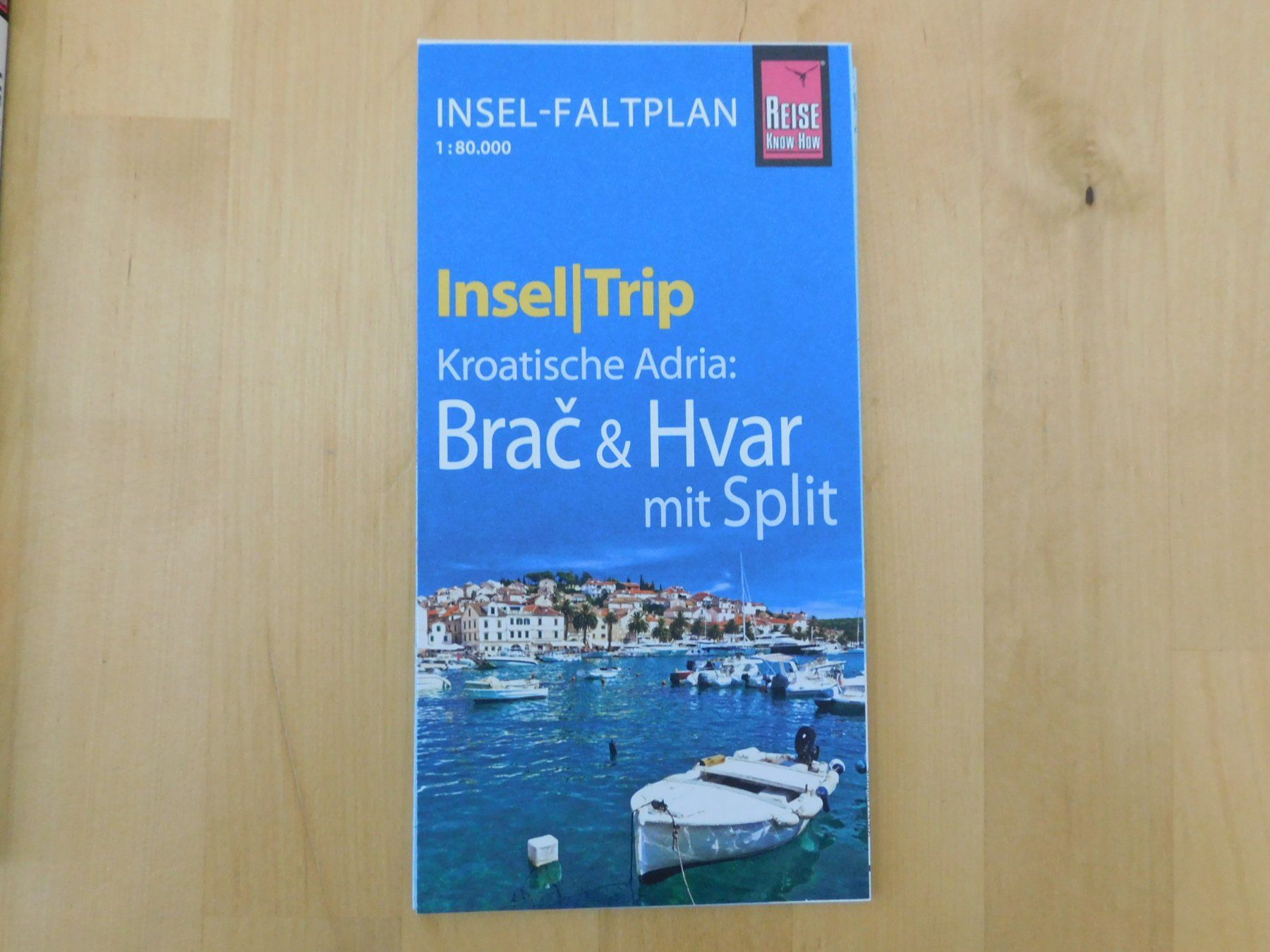 Libri: Brac & Hvar mit Split - Reiseführer mit Inselfaltplan – Usato da Emmenbrücke venduto da keep-vinyl-alive 2