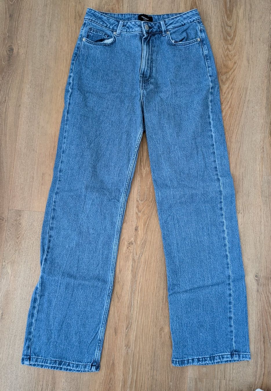 Vero Moda Jeans: Vero Moda Straight Leg Jeans, Gr. 28/30 – Usato da Lachen SZ venduto da numberphile