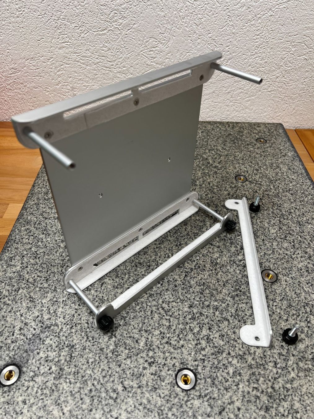 Supporti a parete: Computer - Wandhalterung, Mini-PC Wandhalterung – Nuovo (secondo la descrizione) da Rafz venduto da Froschi007 2